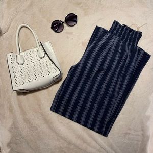 Stretchy waist flowy pants